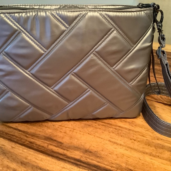 Lug Dazzle SE - Picture 2 of 3